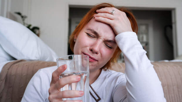 Срывы и потеря контроля: чем опасен алкоголь в длинные майские выходные