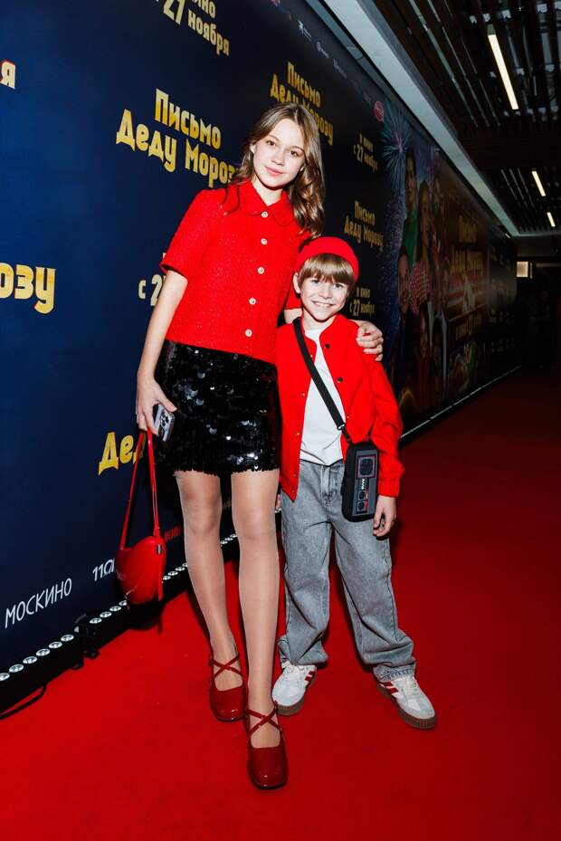 Детские желания: Кристина Асмус, Иван Охлобыстин и Лукерья Ильяшенко Детские желания: Кристина Асмус, Иван Охлобыстин и Лукерья Ильяшенко