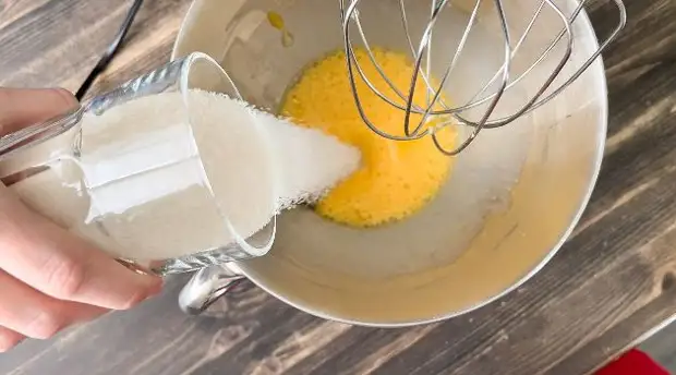 Пасхальный творожный кулич: экспресс-рецепт без дрожжей