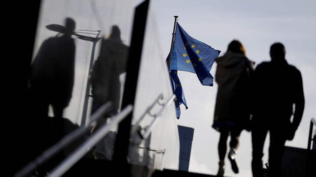 В ЕС отказались комментировать ограничения на передвижение дипломатов из России