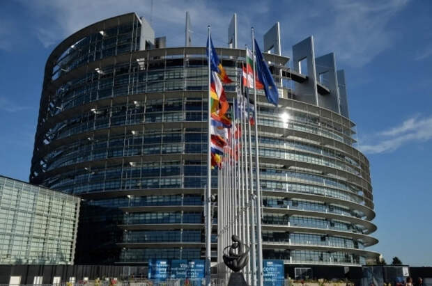 Европарламент призовет Евросоюз наращивать военную поддержку Украины