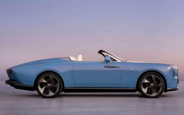Rolls-Royce показал модель 2028 года — таких сделают всего 100 штук