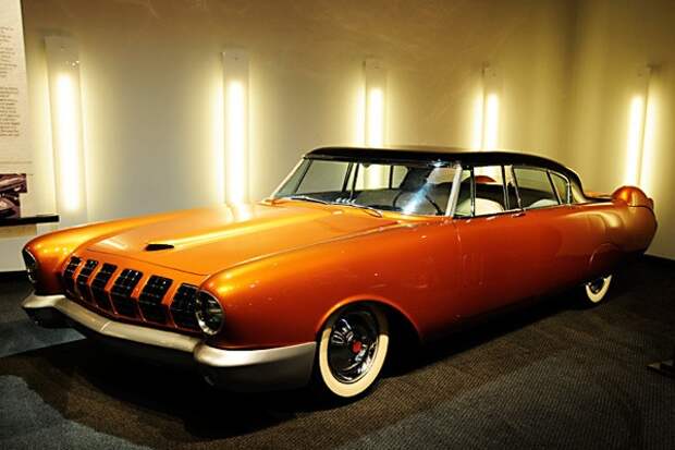petersen_automotive_museum_mercury_d-528_concept_car_beldone.jpg