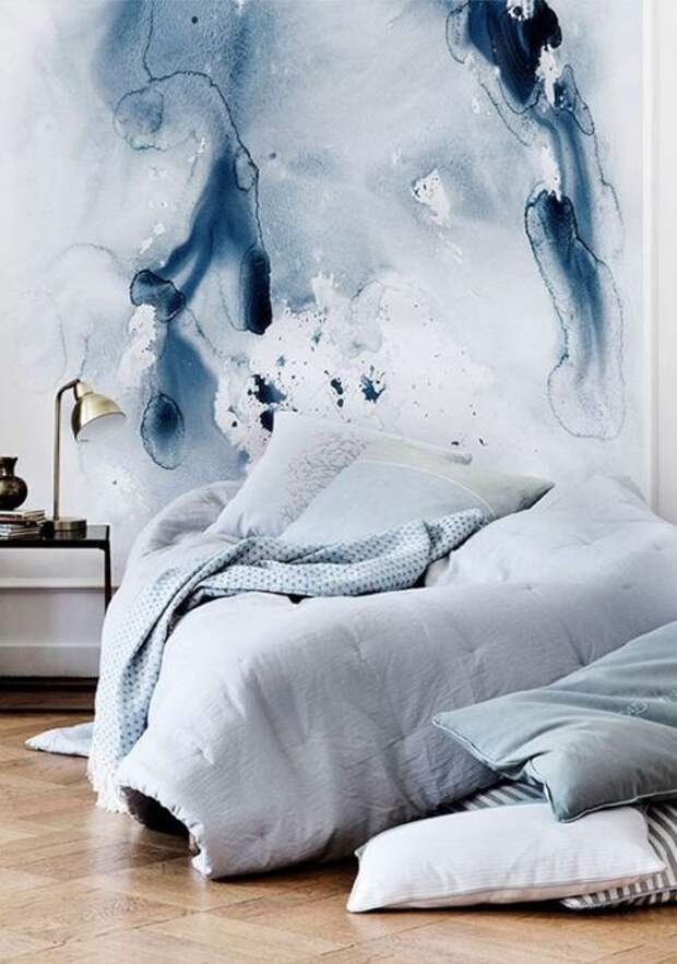 Синий - идеальный цвет для спальни.
