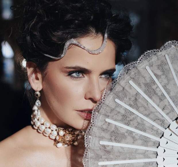 Кинокритик Шпагин заявил, что Моряк не похожа на Элен Курагину из "Войны и мира"