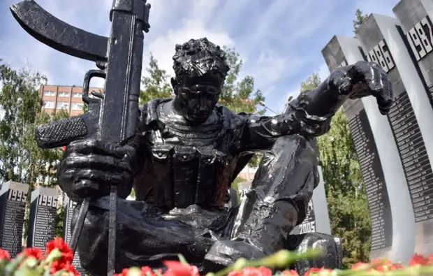 В ДНР и ЛНР пообещали восстановить на освобожденных территориях все памятники ВОВ