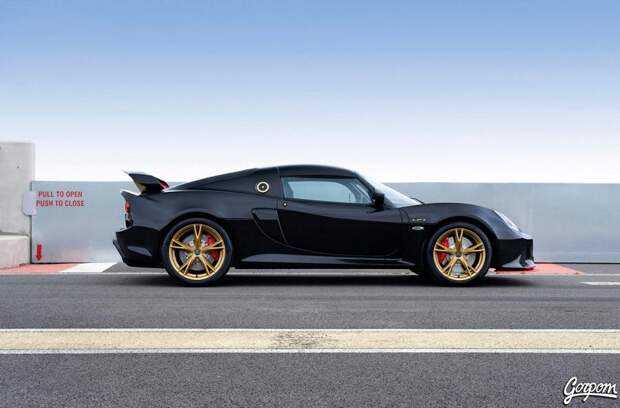 Lotus Exige для фанатов «Формулы-1» (20 фото)
