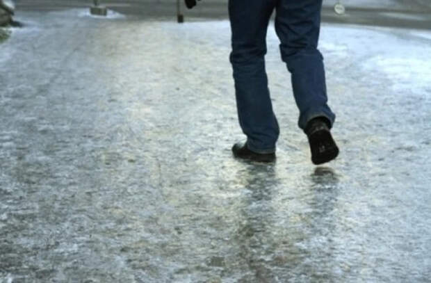 Экономических агентов и управляющих недвижимостью призывают  борьбе с гололедом