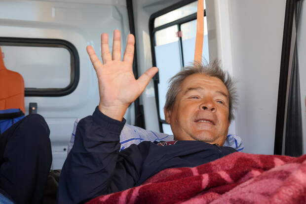 Вернувшийся из плена геолог Юров рассказал, что полгода его держали на цепях