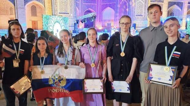 Четверо школьников из Москвы стали финалистами олимпиады по биологии
