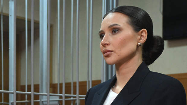 Беременную блогера Лерчек снова госпитализировали из-за сильных болей