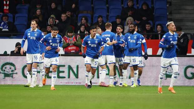 «Динамо» разгромило «Спартак» в первом полуфинальном матче Пути РПЛ Кубка России