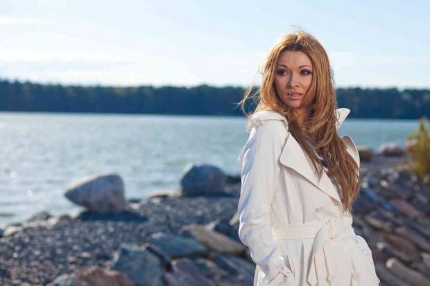 «Он сделал меня»: как 55-летняя Анжелика Агурбаш пережила развод с «колбасным королём», оставшись с тремя детьми и без жилья