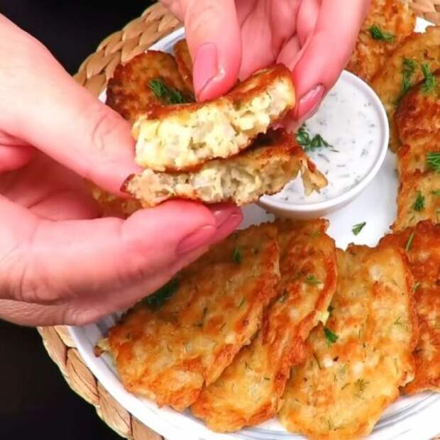 Хрустящие луковые оладьи из овсяной муки — так вкусно, что готовлю на обед, ужин и завтрак!