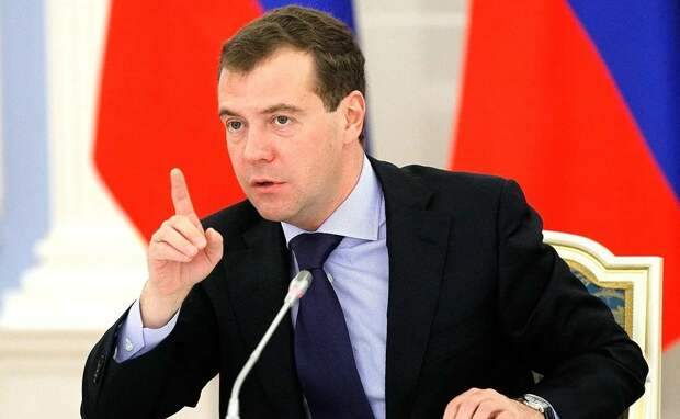 Медведев назвал конференцию по Украине «скотным двором»