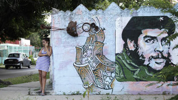 Граффити с Че Геварой на улице в Гаване