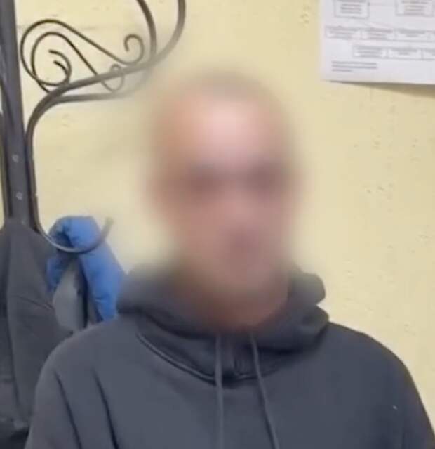 В Волгоградской области мужчину задержали за похищение металлического кулича