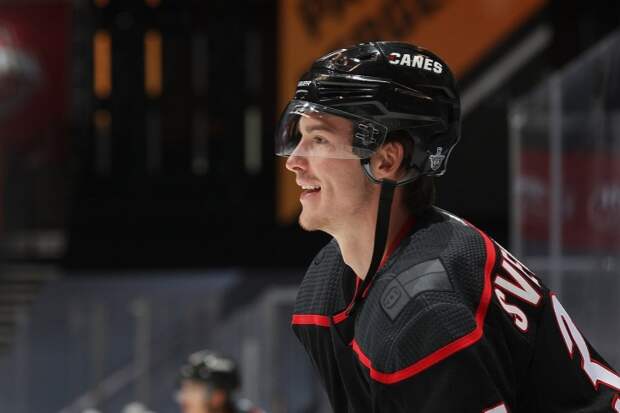 Андрей Свечников поднялся на седьмое место по очкам в истории франшизы «Каролина/Хартфорд»