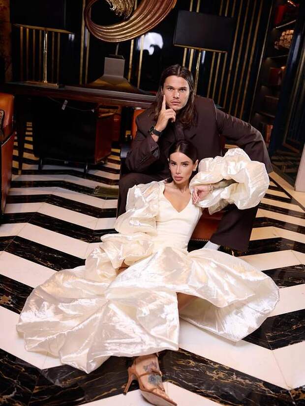 Айза в третий раз вышла замуж и показала свадебные фото