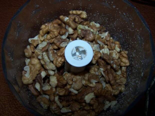 измельчаем орешки