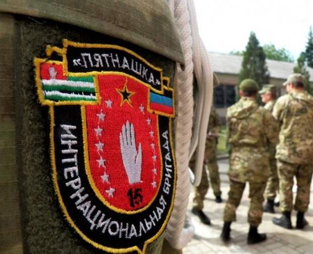 Память о командире «‎Пятнашки»‎  Олеге Мамиеве увековечили в Донецке