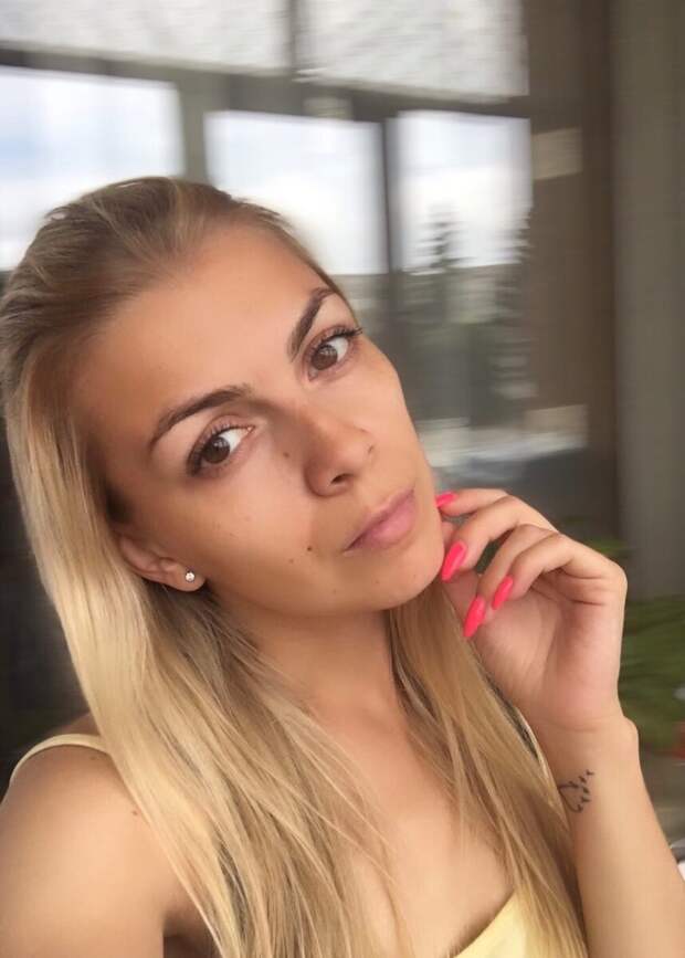 Когда нам плохо, мы ищем поддержку извне.