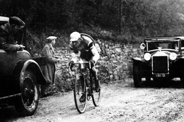 Пыльные дороги Тосканы: история гонки Strade Bianche