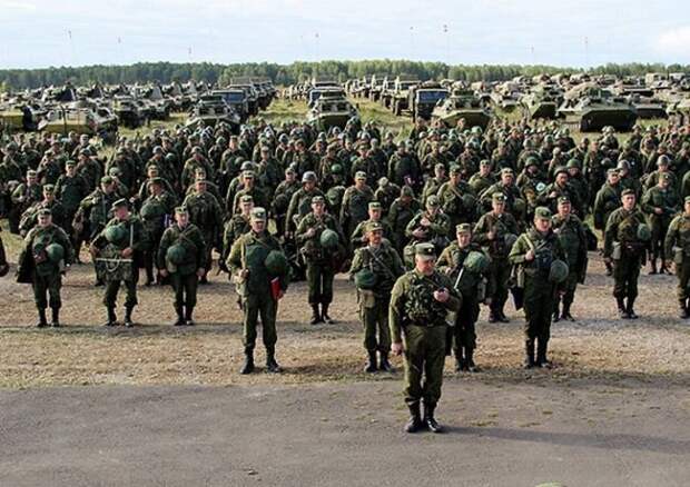Российские войска начали окружение Украины с трех сторон Российские войска начали окружение Украины с трех сторон
