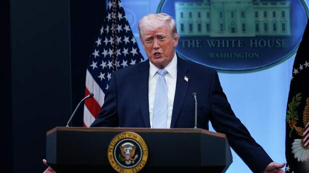 "Попытался стукнуть кулаком по столу": Трамп рассорился с главным союзником