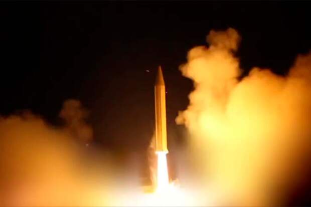 Иран показал запуск ракеты «Хорремшехр-4», которая может бить на 4000 км