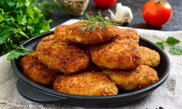 Школьные котлеты как в детстве: секрет того самого вкуса и хрустящей корочки