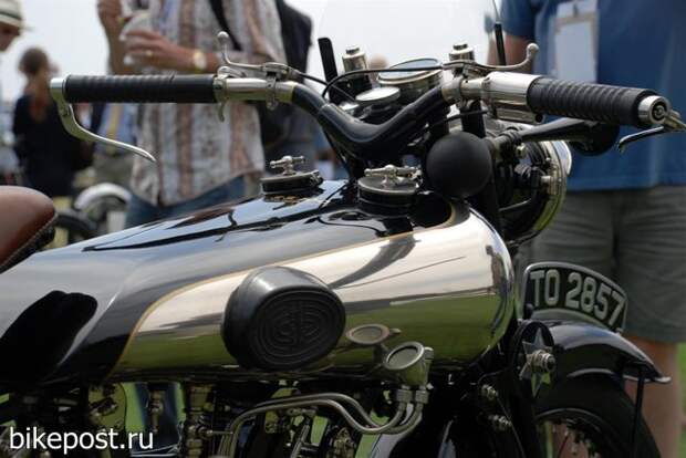 Очень редкий Brough Superior SS100