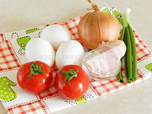 yaichnitsa s lukom i pomidorami (1)