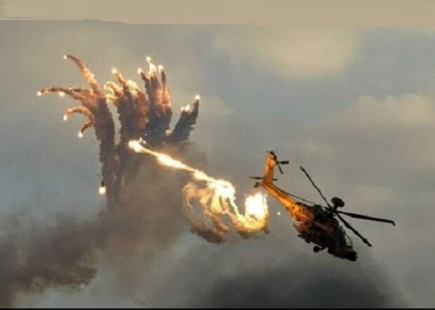 Ми-28 и Ми-35: появились кадры, как «осы» наносят удар по боевикам ИГ в Хомсе