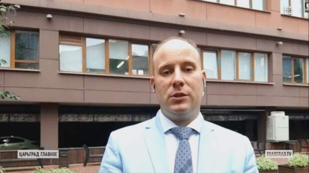 АНДРЕЙ БАРХОТА ЗАМЕТИЛ, ЧТО ЦБ ПОЛЬЗУЕТСЯ ЛИШЬ ОДНИМ ИНСТРУМЕНТОМ В БОРЬБЕ С ВЫСОКОЙ ИНФЛЯЦИЕЙ. ОДНАКО И ОН НЕ ПРОСТО НЕ ДАЁТ ЖЕЛАЕМОГО ЭФФЕКТА, НО И ВРЕДИТ ЭКОНОМИКЕ. ФОТО: ЦАРЬГРАД