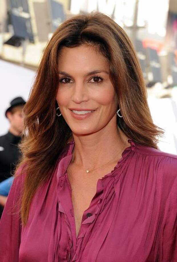 18. Синди Кроуфорд (Cindy Crawford), 46 лет, супермодель, ведущая MTV и актриса Рост: 177 см Параметры: 86-66-89 Заработано за год: €11 млн. 18. Синди Кроуфорд (Cindy Crawford), 46 лет, супермодель, ведущая MTV и актриса Рост: 177 см Параметры: 86-66-89 Заработано за год: €11 млн.