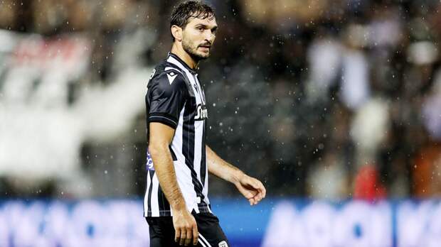 ПАОК с Оздоевым в меньшинстве уступил выигравшему общий этап ЛЕ «Лиону», но попал в стыковые матчи