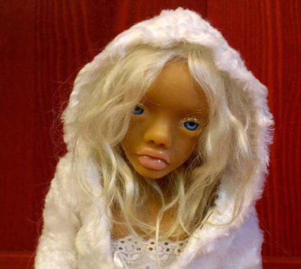 Россиянки раскатывают губы