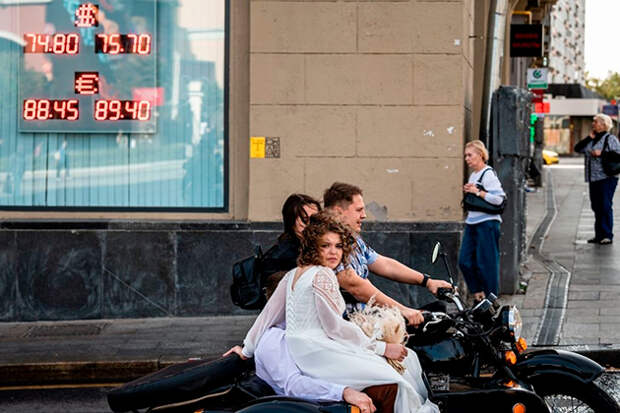 Курс на взлет: что будет с российским рублем до конца года Курс на взлет: что будет с российским рублем до конца года