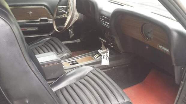 Забытый на 20 лет в сарае Ford Mustang продают всего за 15 тысяч долларов