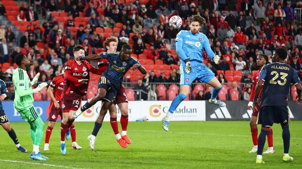 Вратарь «Торонто» забил гол на 96-й минуте матча MLS