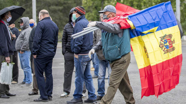 Эксперт Бовт: идея Молдовы объединиться с Румынией ради вступления в ЕС логична