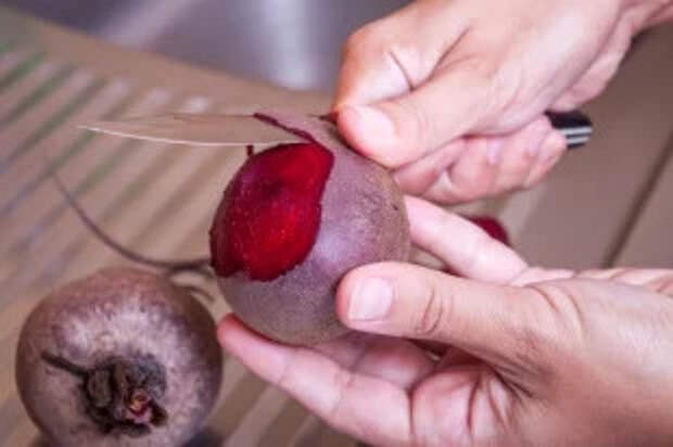 Как отмыть руки после свеклы?