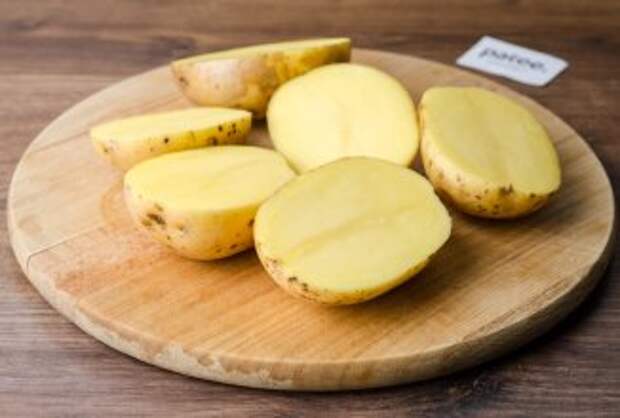 Картофель запеченный в духовке с семгой и сыром - приготовление