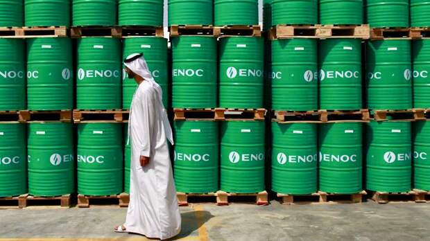 ОАЭ наращивают добычу в обход ОПЕК, но нефть дорожает