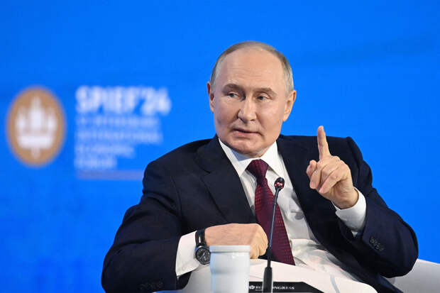 Путин: Россия - мощная и многообразная страна с колоссальными перспективами