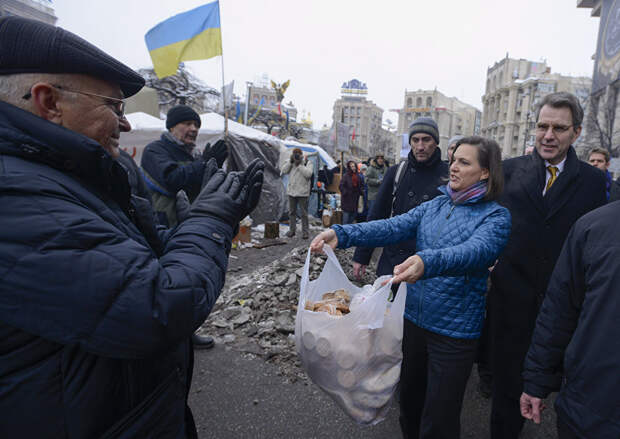 Намайданили: украинская власть, олигархи и нацисты четыре года спустя