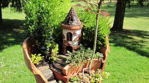 2-broken-pot-fairy-garden-24