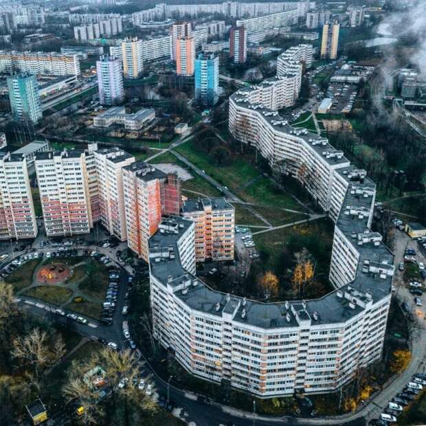 Оригинальное для советского градостроительства архитектурное решение. /Фото:oli-da.livejournal.com