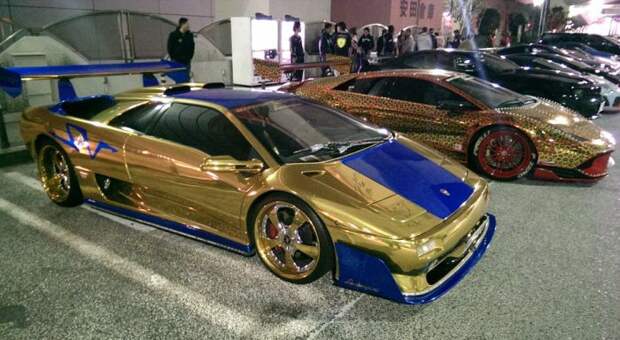 Съезд владельце Lamborghini Съезд владельце Lamborghini